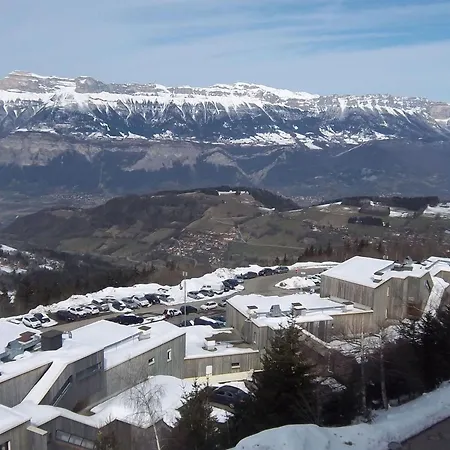 Apartament Confortable Au Pied Des Pistes Avec Balcon - Fr-1-557-45 Les Adrets
